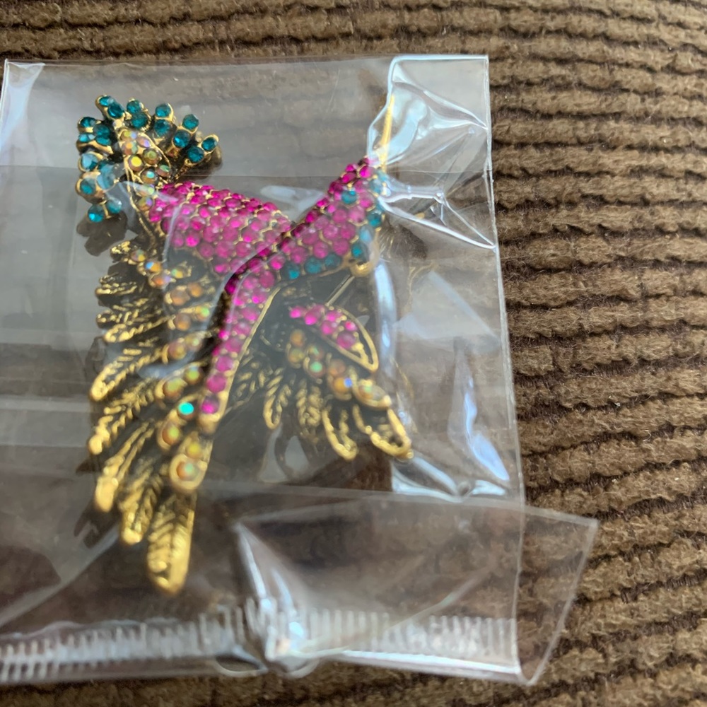Hummingbird Rhinestone Brooch - Picture 2 of 4